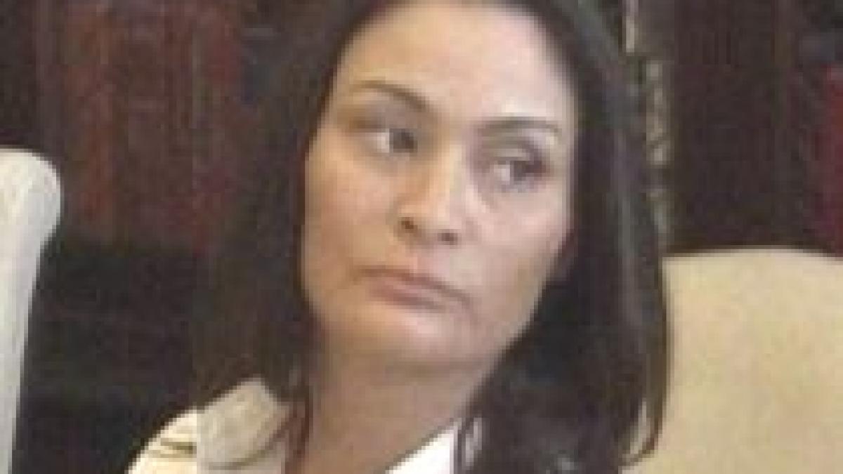 regizorul roman polanski este acuzat din nou ca a agresat sexual o minora video