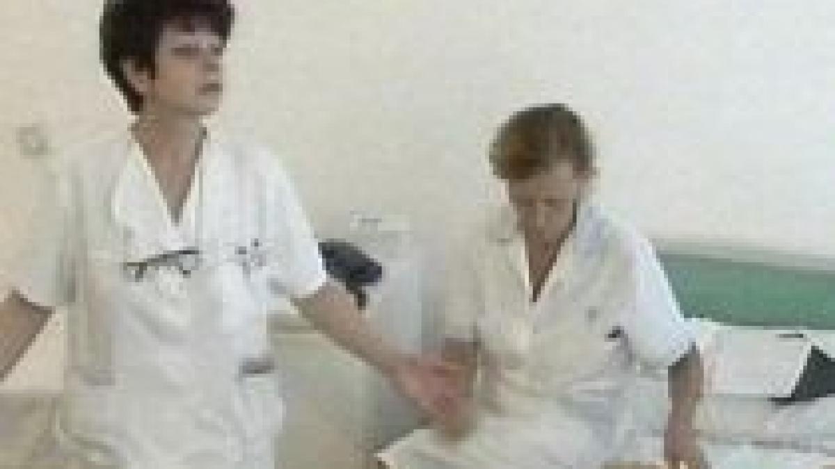 romania nu mai are doctori 2 500 de medici lucreaza peste granite