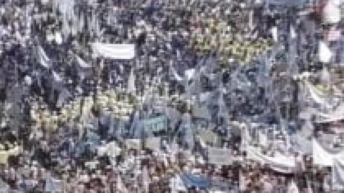 romania se pregateste de saptamana protestelor peste 40 000 de oameni sunt asteptati miercuri la