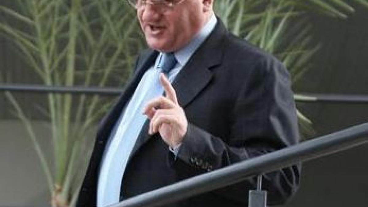 televiziunile incearca sa il convinga pe mitica sa puna meciurile din ultima etapa la ore diferite