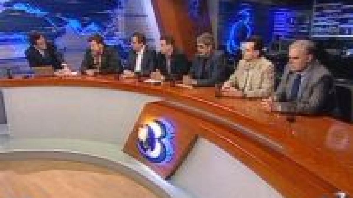 sinteza zilei demisia lui boc sau 25 salarii 15 pensii