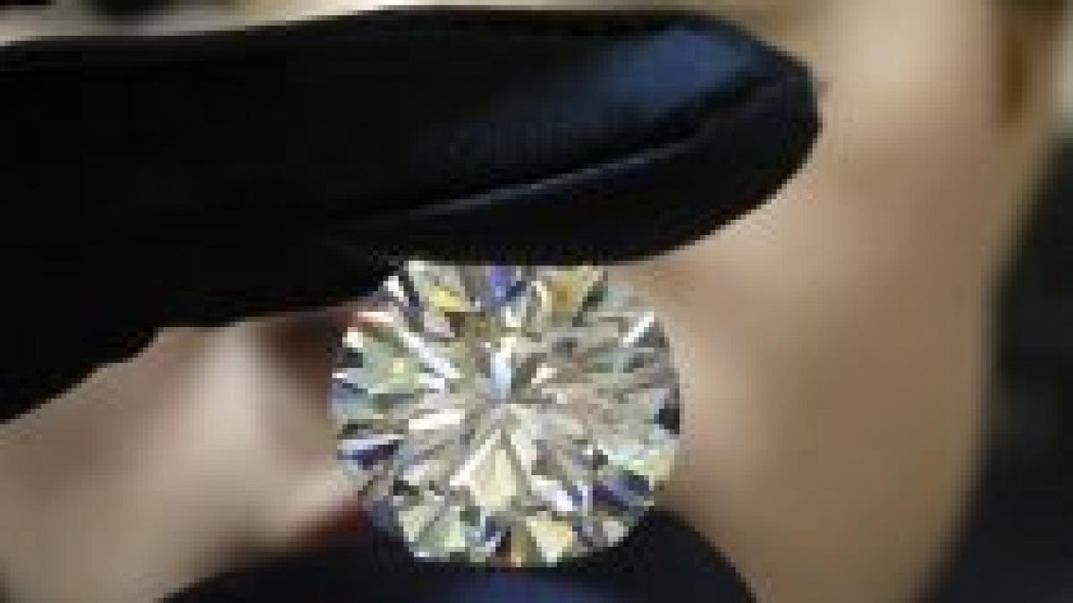 guvernul vrea sa reintroduca accizele la produsele de lux