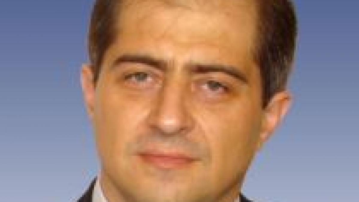 scandari antiguvernamentale si anti basescu la o actiune organizata de un parlamentar pdl video