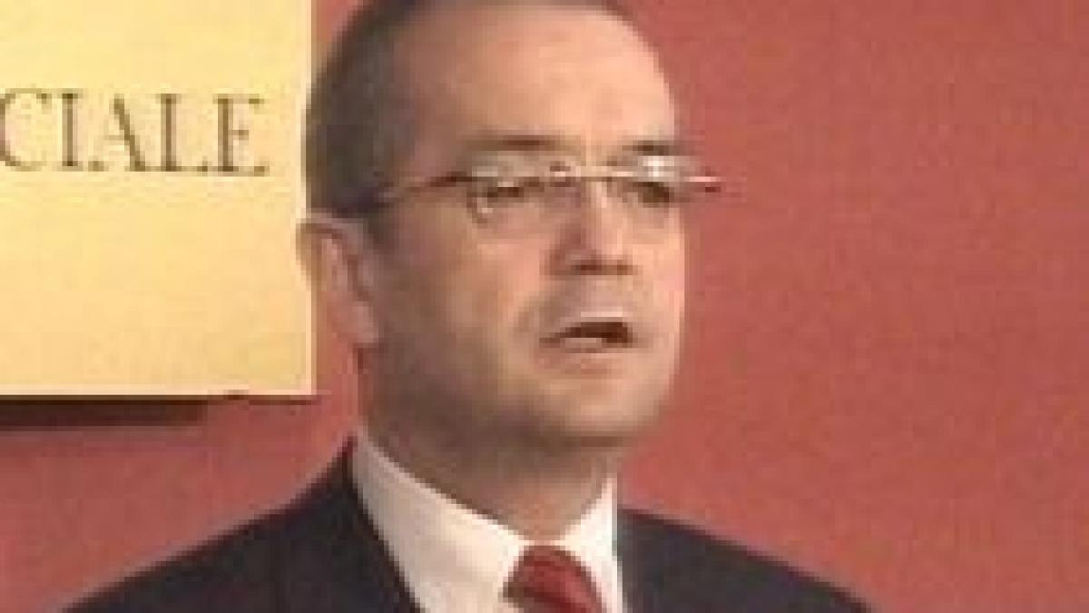 boc lasam nemajorate taxele marim accizele la produsele de lux si impozitam suplimentar bogatii