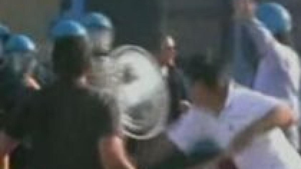 ciocniri violente intre rromi si carabinierii milanezi video