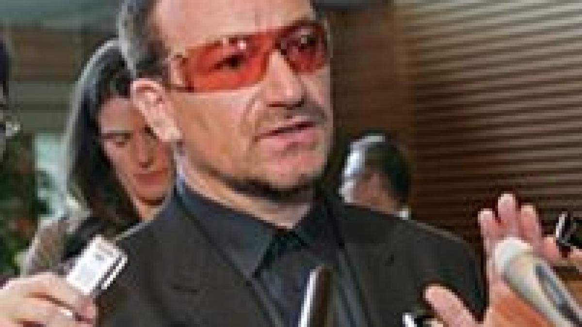 u2 ia o pauza de doua luni dupa operatia la coloana suferita de bono