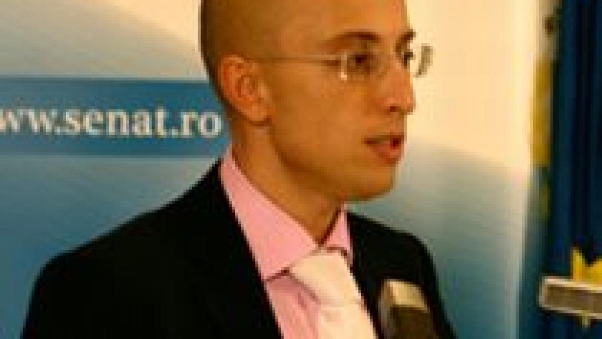 urban basescu a vrut sa plece de la discutia cu alesii pdl absentii preocupati sa migreze la psd