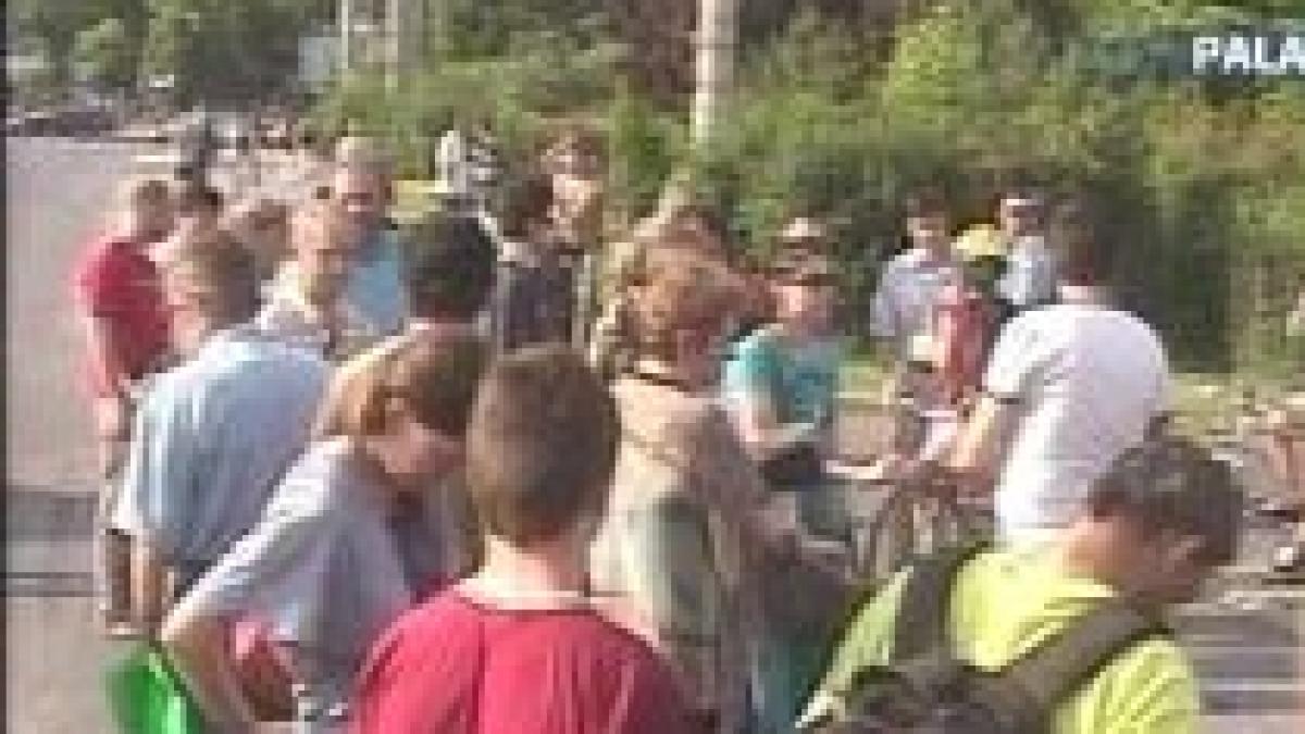 protest spontan la guvern saracia se reduce prin reducerea cu 100 a actualului guvern video