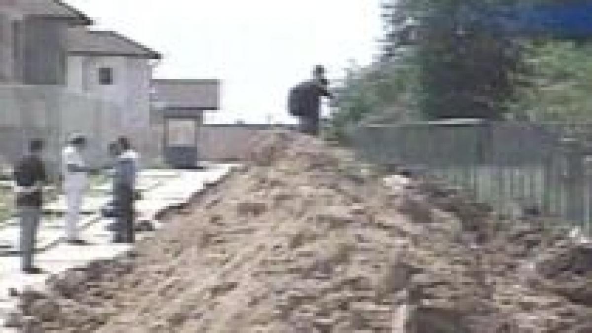 bucuresti un muncitor a murit dupa ce fost prins sub un mal de pamant surpat video