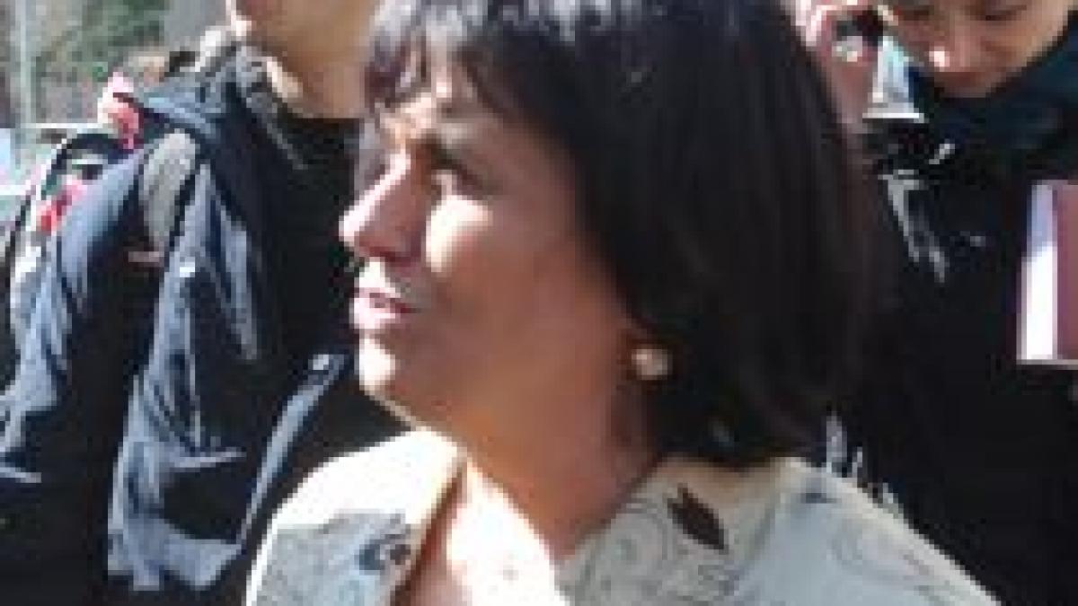 consiliera ministrului educatiei ar putea fi demisa melania vergu raman la minister