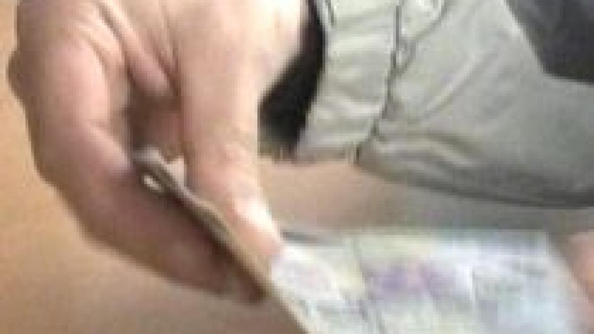 seful directiei sanitar veterinare din sectorul 3 si doi inspectori arestati pentru luare de mita