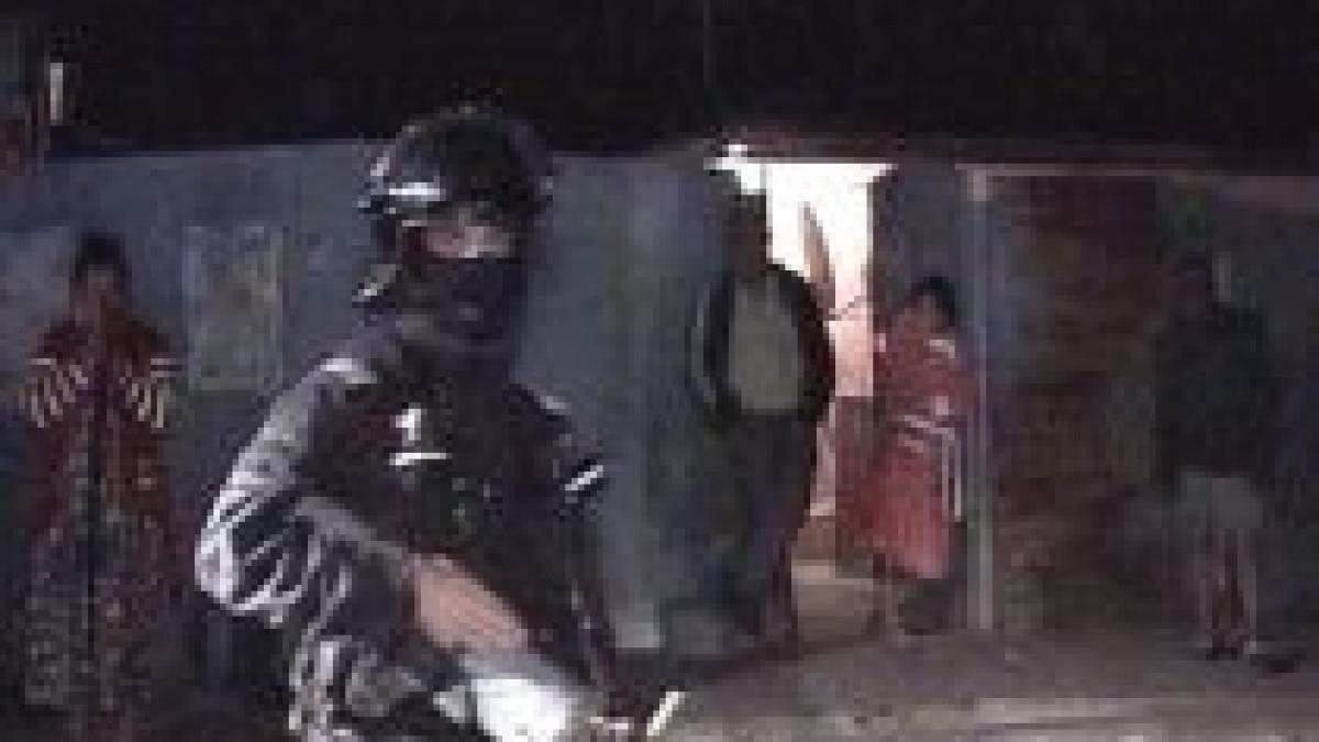 doua familii de rromi s au batut din cauza mirosului de gratar video