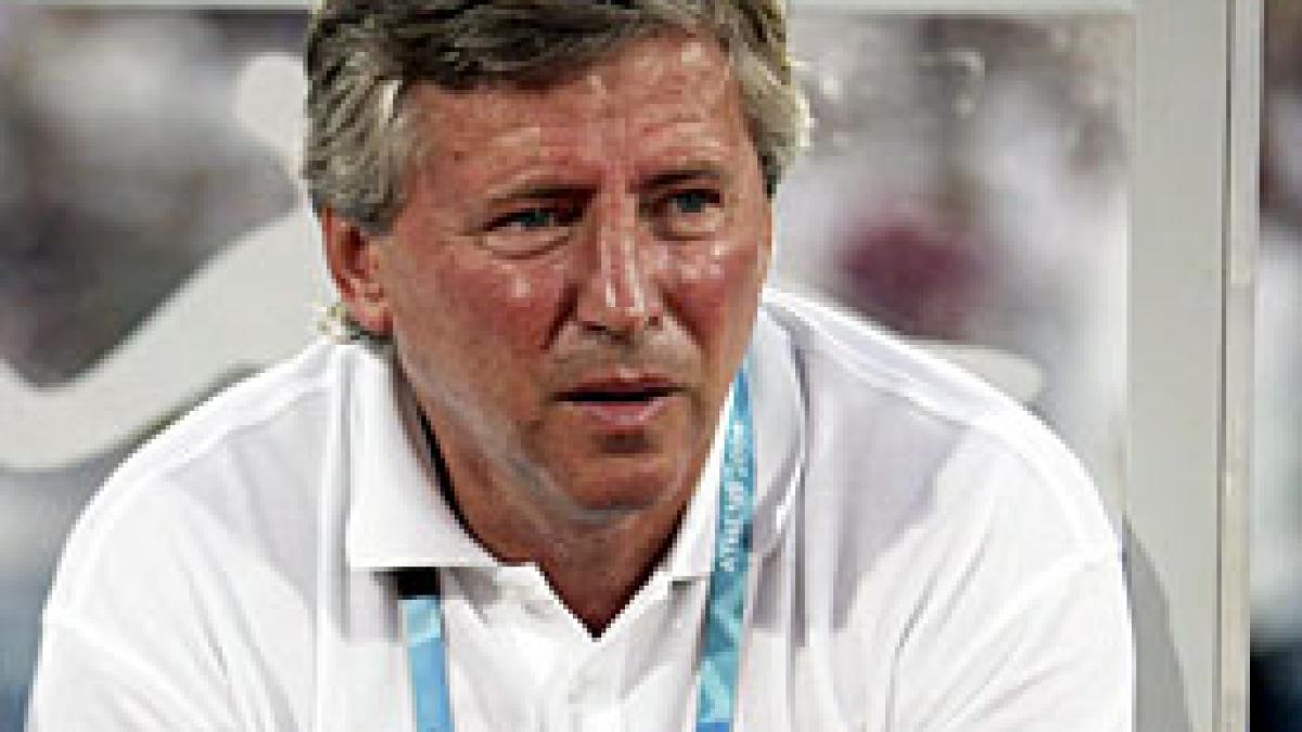 fc timisoara si a luat antrenor din serbia vladimir petrovic a semnat un contract pe doi ani