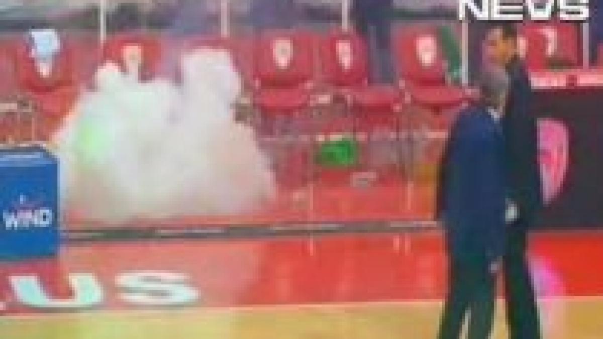 baschetul prilejuieste violente extreme la atena la finala panathinaikos olympiakos e un dezastru
