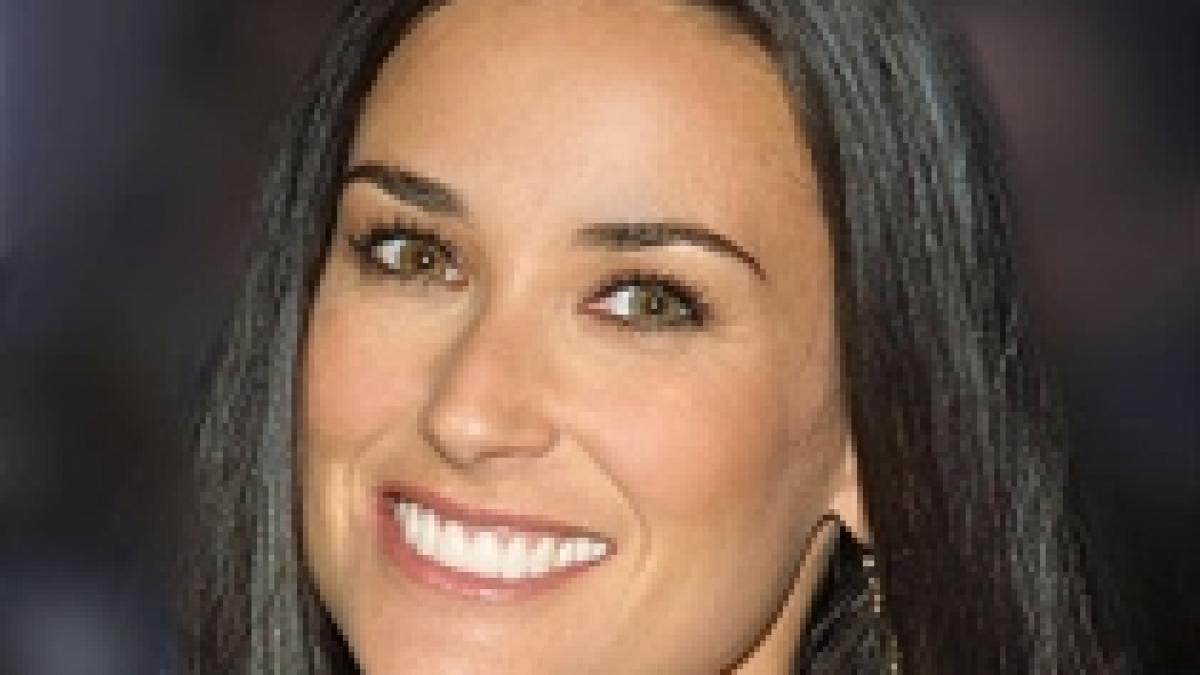 demi moore platita cu doua milioane de dolari pentru a si publica memoriile