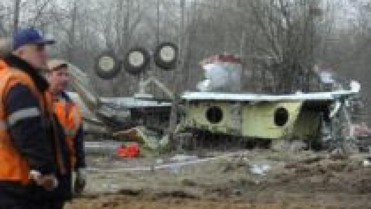 rusinea moscovei militarii rusi au furat de la o victima a accidentului din smolensk