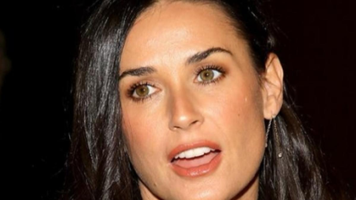 demi moore platita cu doua milioane de dolari pentru a si publica memoriile