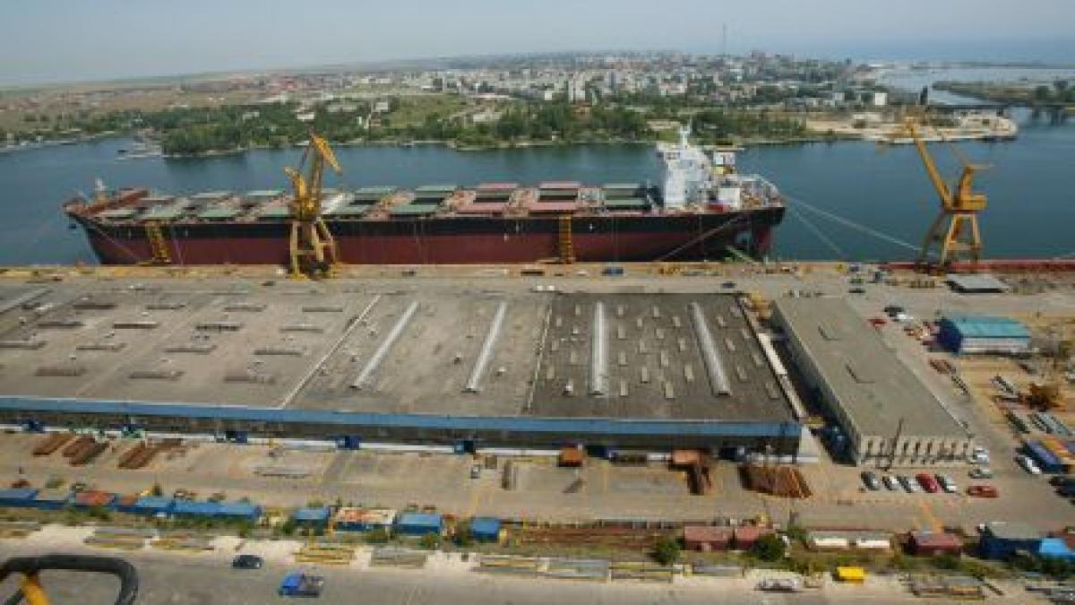 mangalia sapte raniti dupa ce cobustibilul destinat rachetelor s a scurs dintr o autospeciala