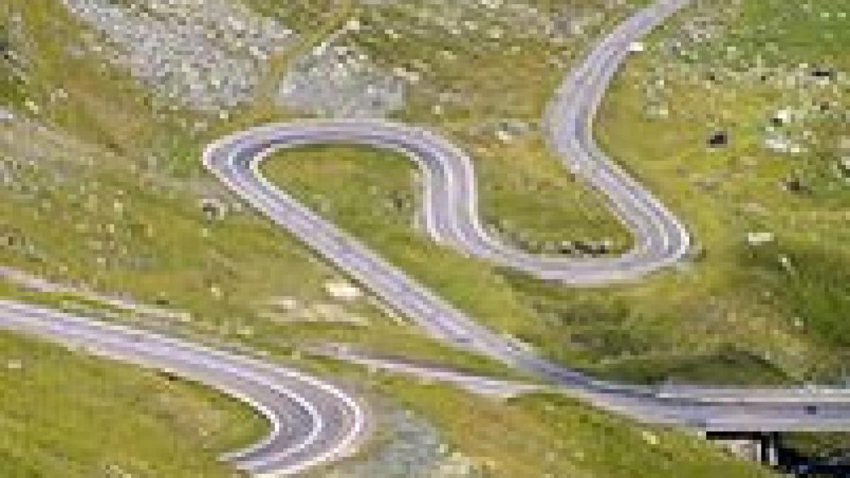 autocar cu 30 de copii blocat pe transfagarasan