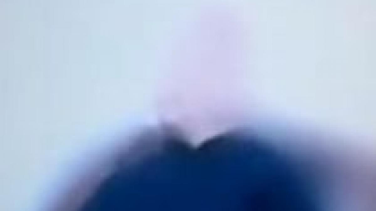 preot italian filmat in timp ce ii facea avansuri sexuale unui tanar video