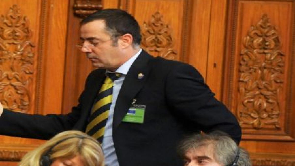 razboi in pdl cezar preda acuza un secretar de stat ca favorizeaza clientela politica