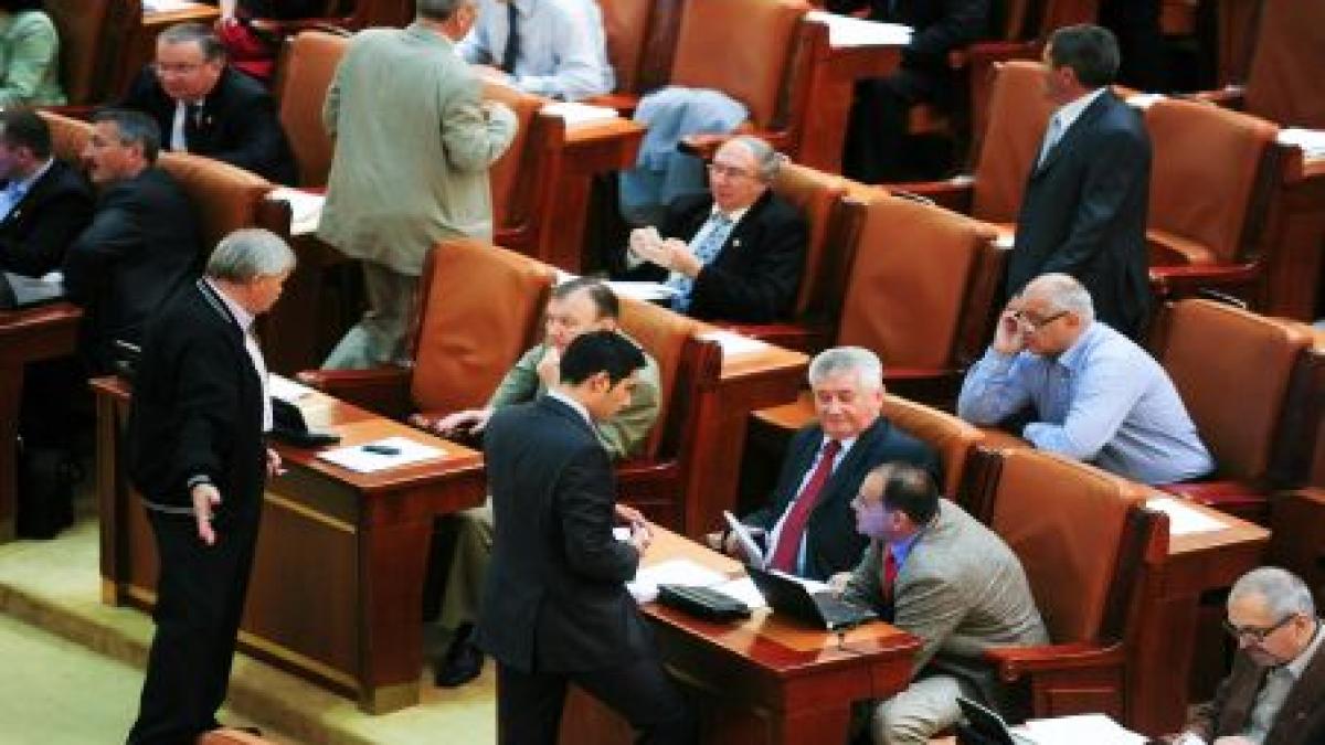 saptamana emotiilor pentru guvernul boc premierul afla marti daca va fi demis a doua oara