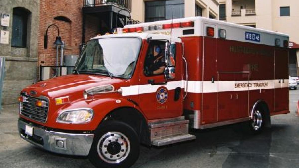 un copil de 8 ani a evitat un accident dupa ce mama sa a facut atac cerebral la volan