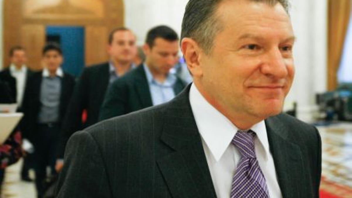 berceanu agasat de jurnalisti vad ca nu sunteti deloc in tarc