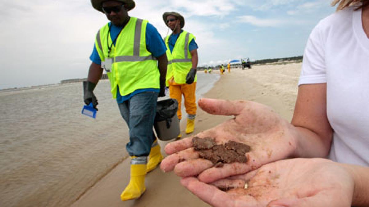 dezastrul din golf bp risca amenzi de 34 miliarde dolari