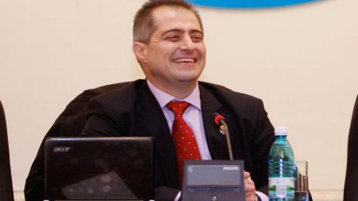 oajdea si deputatii pdl pro motiune la judecata colegilor de grup oscilare intre iertare si