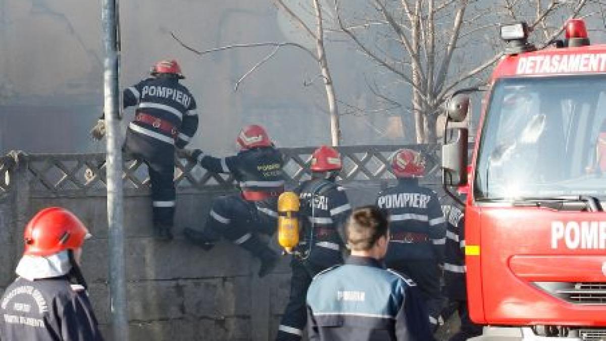 pericol de explozie intr o gara din timis