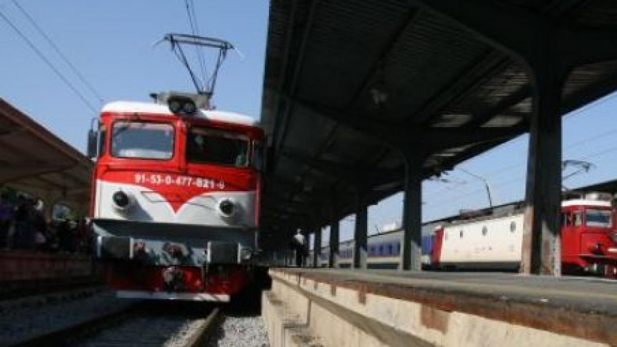 cfr calatori a trecut la orarul estival vezi programul trenurilor spre si dinspre litoral