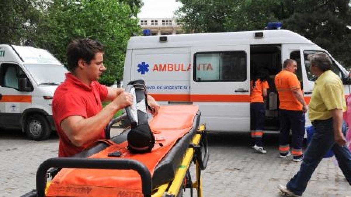 doua batrane din iasi au incercat sa se sinucida din cauza taierii pensiilor video