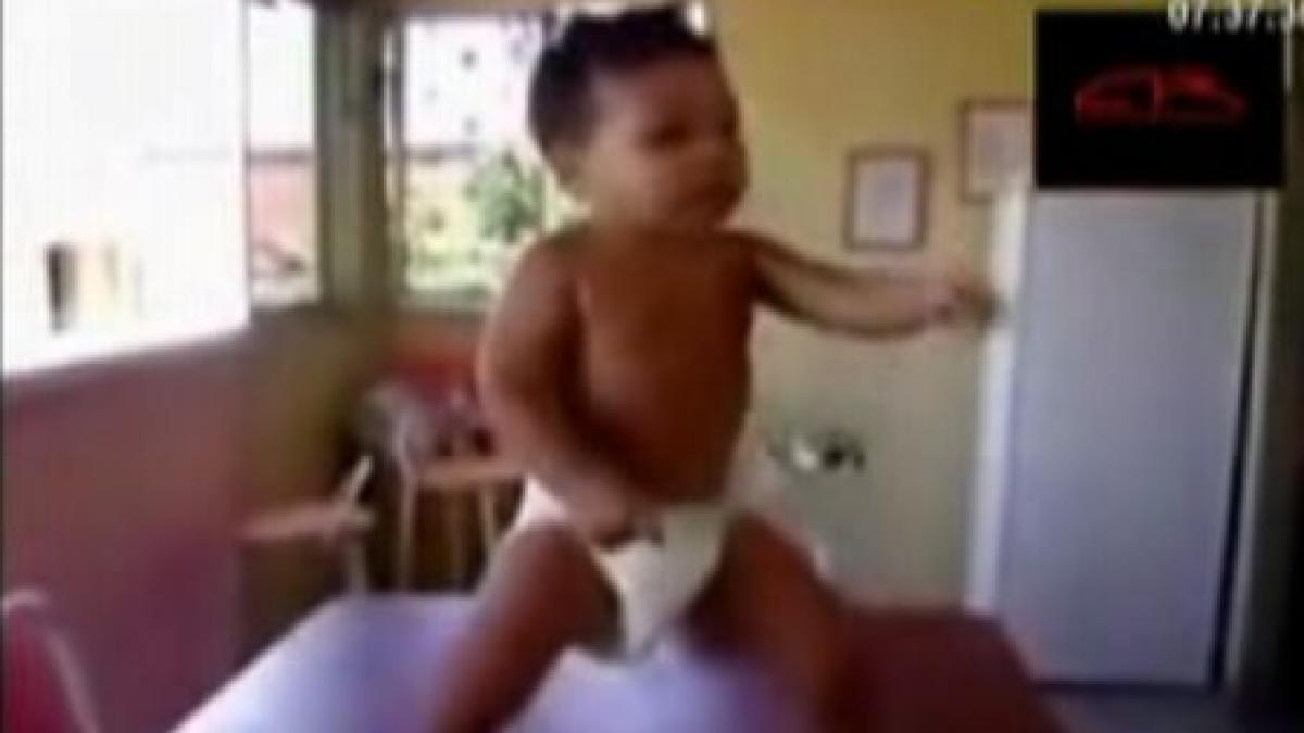 samba in pampersi un bebelus din brazilia e noul ricky martin