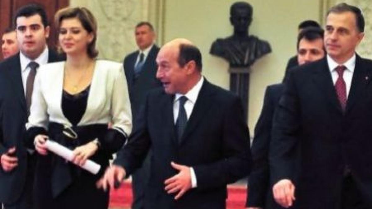 parlamentul somat din nou de basescu sa accelereze adoptarea codurilor de procedura la pachet cu