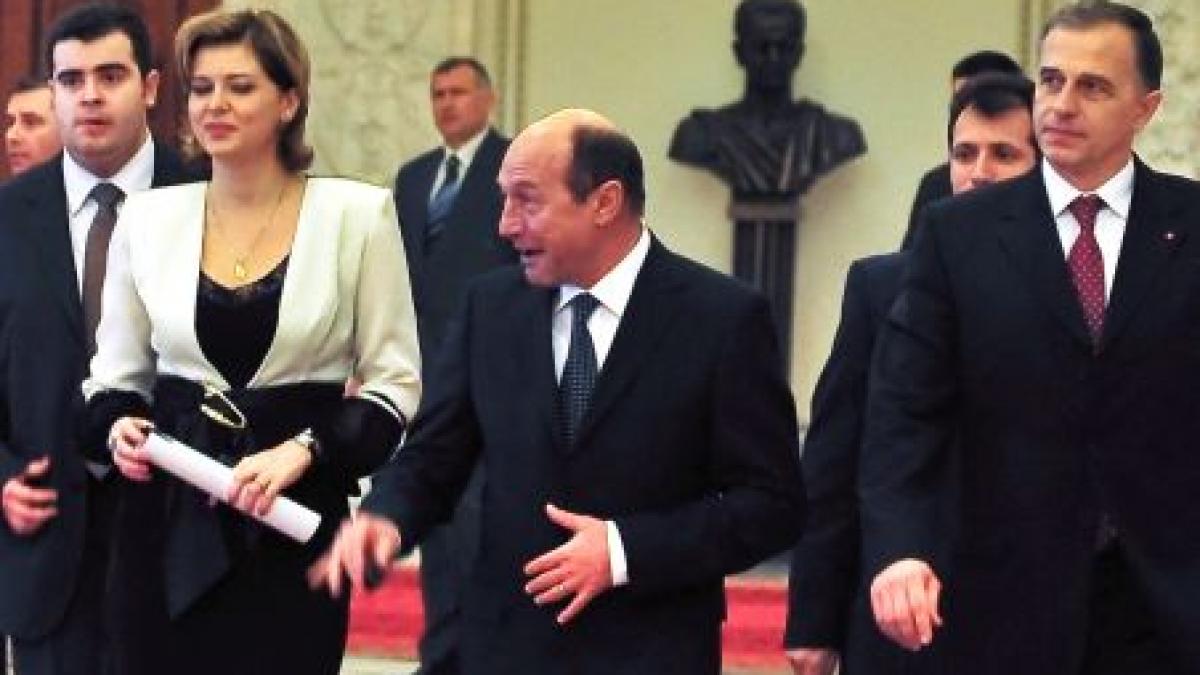 parlamentul somat din nou de basescu sa accelereze adoptarea codurilor de procedura la pachet cu