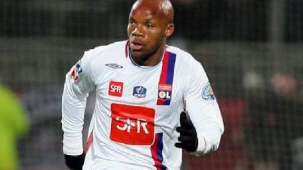 bursaspor vrea fundas de liga campionilor boumsong il va inlocui pe giani kirita