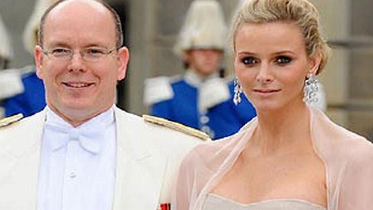 printul albert de monaco s a logodit cu o fosta inotatoare din africa de sud