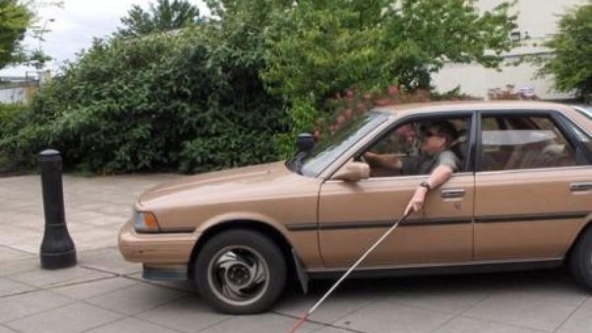 aproape 60 de persoane din mures au certificat de nevazator dar si permis de conducere