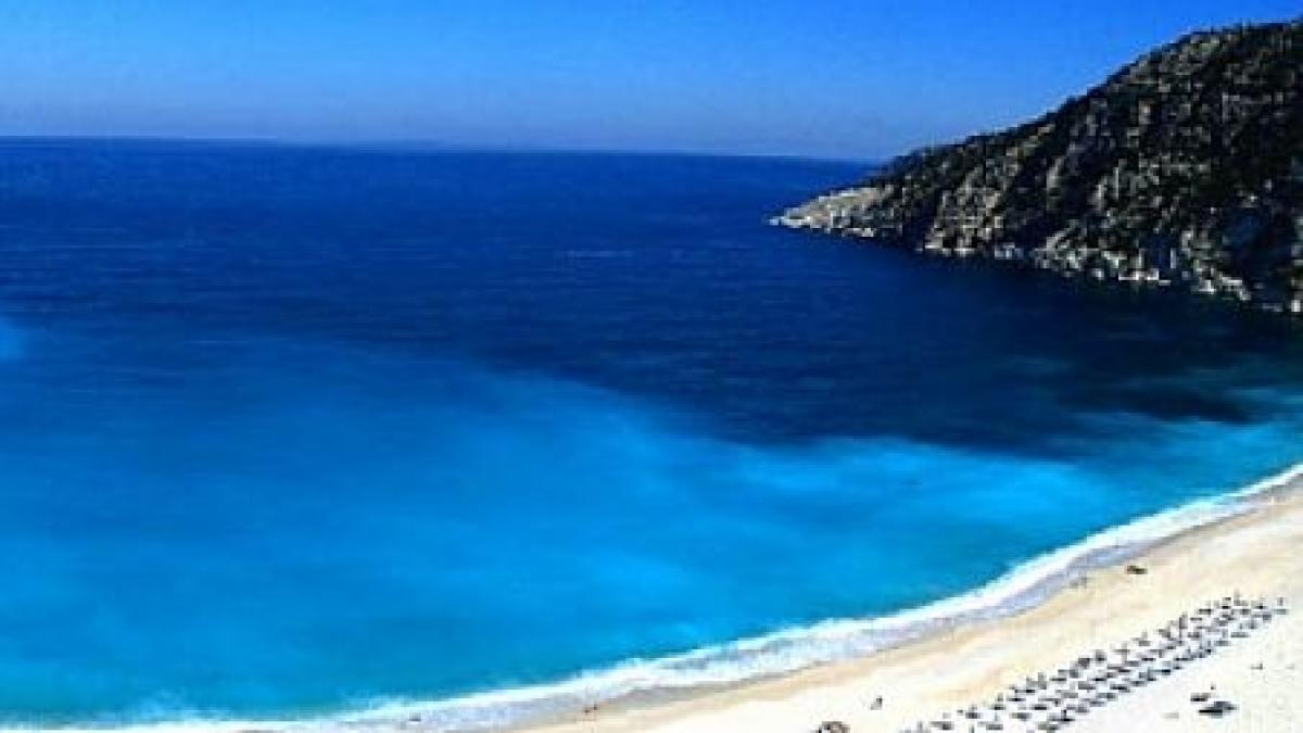 grecia isi scoate insulele la vanzare pentru a si salva economia