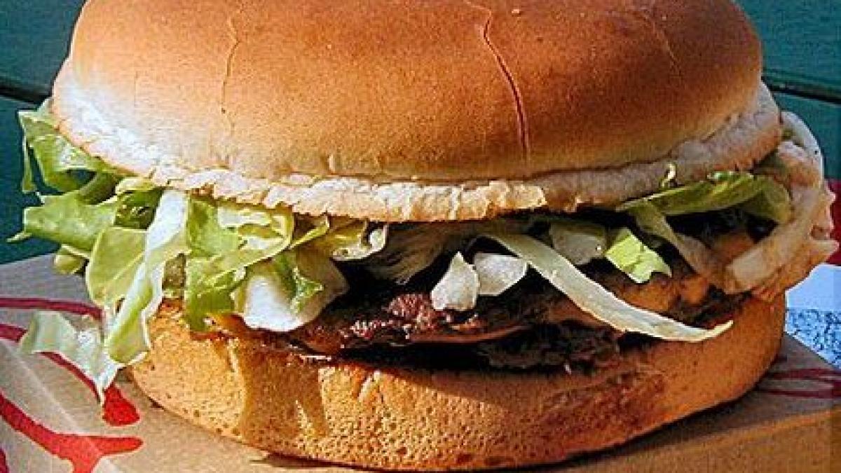 ungaria ne fura taxa pe fastfood