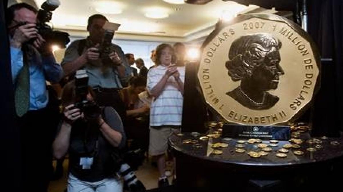 cea mai mare moneda din lume vanduta pentru 4 milioane de dolari