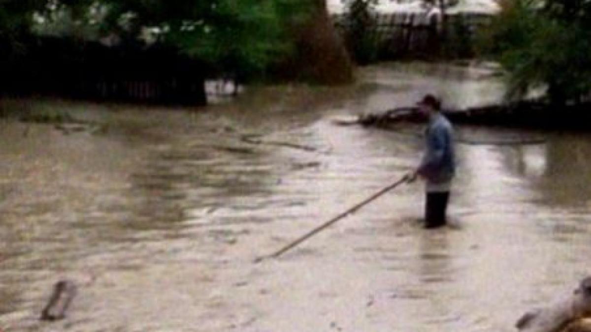 cod rosu de inundatii pentru raul prut pe raza judetului botosani