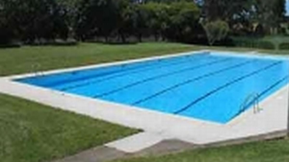 italia un copil roman de zece ani a murit dupa ce s a inecat intr o piscina