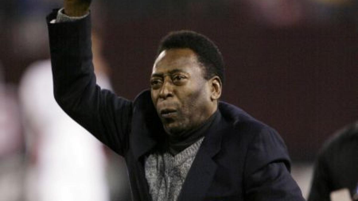 pele continua razboiul cu maradona si il critica pe selectionerul dunga