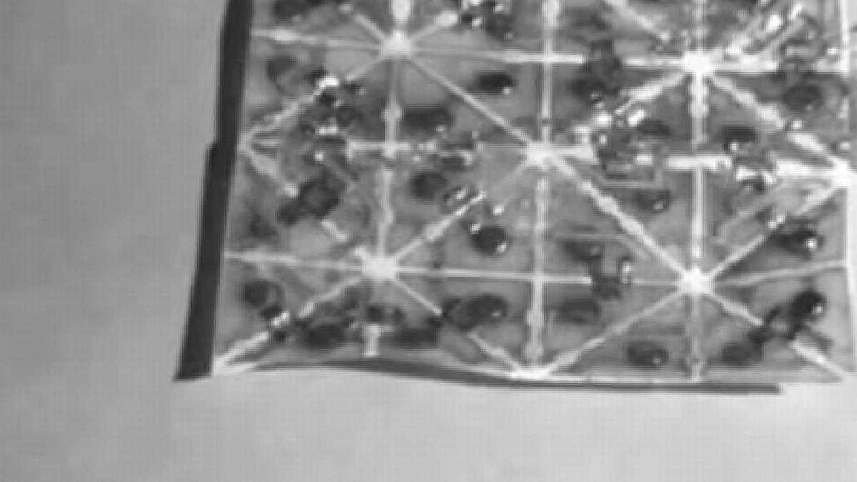 robot care isi schimba forma prezentat de pentagon video