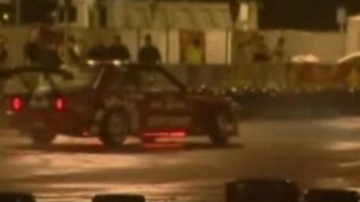 campionatul national de drifturi a debutat cu masini puternice si motociclisti experimentati video