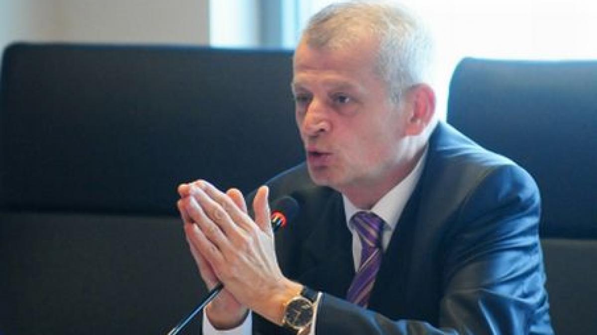 oprescu peste 20 de autospeciale si 50 de pompe vor actiona in capitala in caz de inundatii video