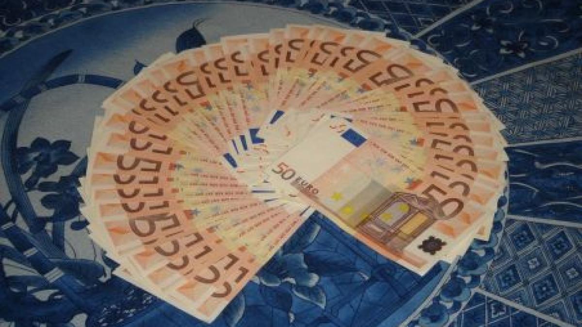 studiu 60 dintre romani fara bani inainte de salariu