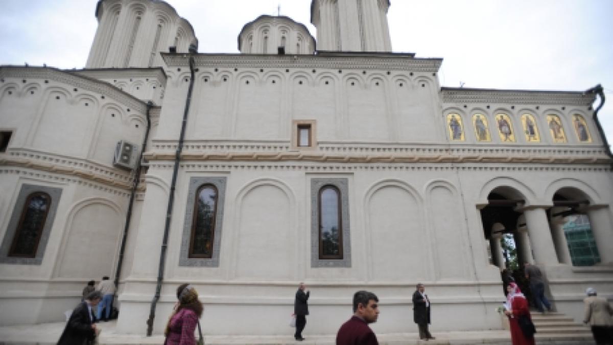 incendiu la biserica arhiepiscopiei din ramnicu valcea video